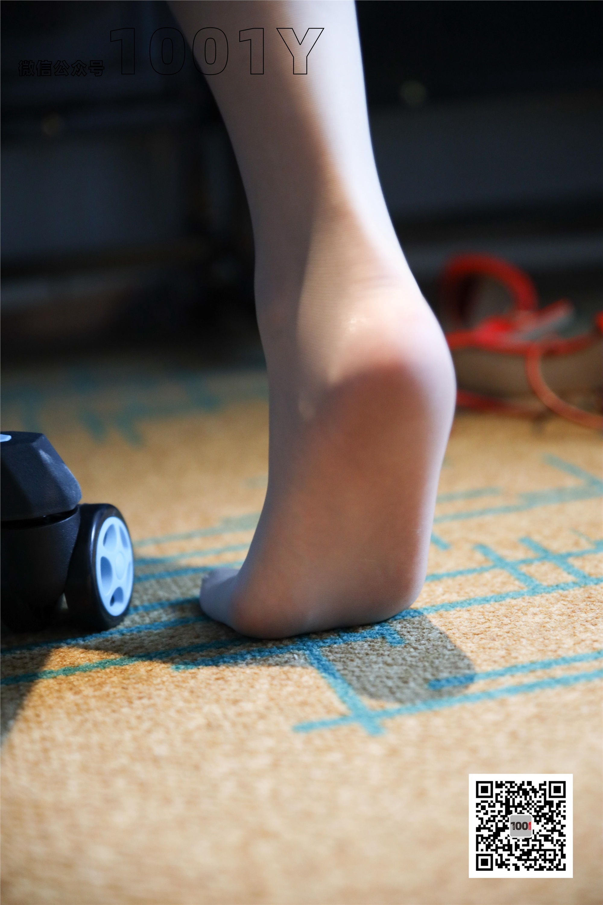 IESS异思趣向 一千零一夜 模特：腿腿《网瘾少女1》